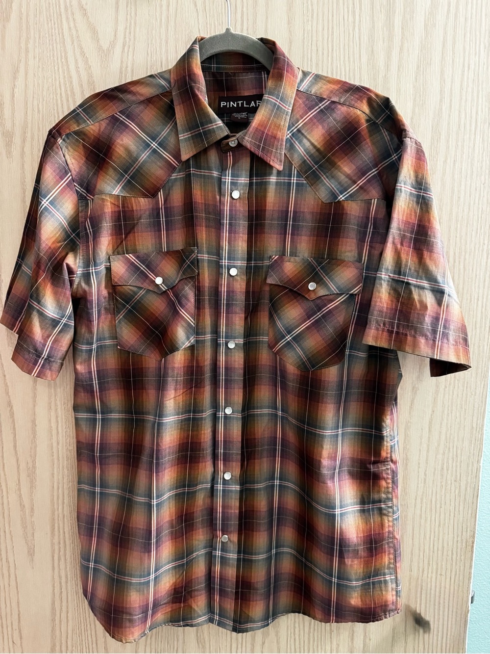 Western pearl snap Men’s Short-Sleeve Plaid Shirt - Rust Multi